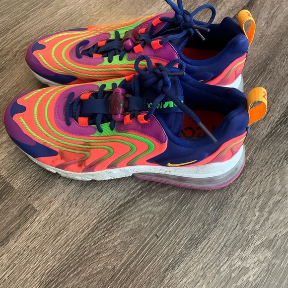 Nike Air Max 270 React Raspberry Ripple - Picture 2 of 4